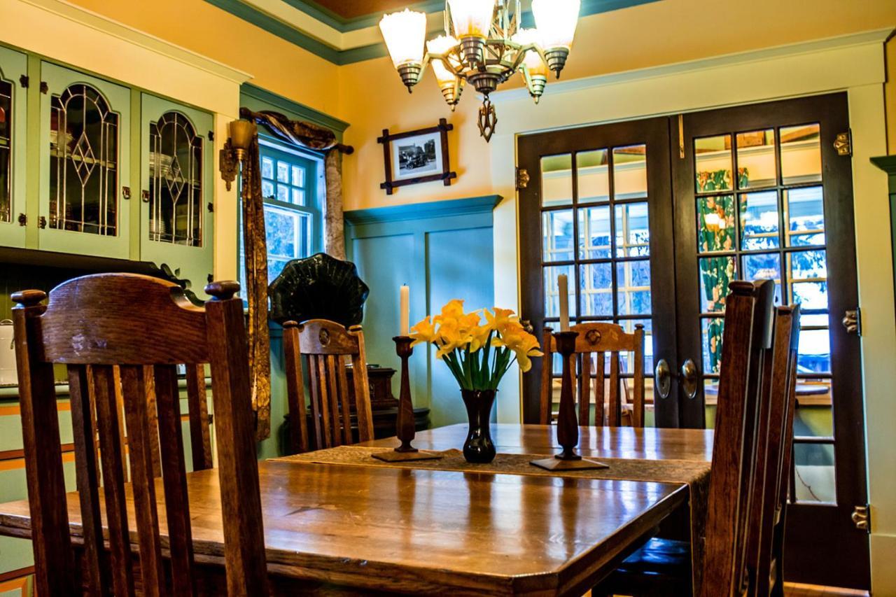 Bed and Breakfast The Craftsman House Bragg Creek Exteriér fotografie