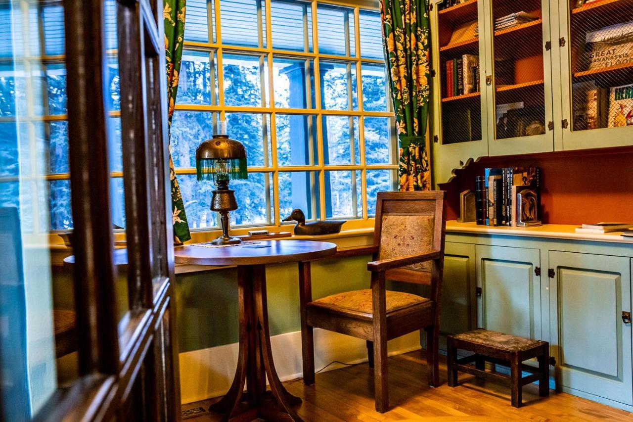 Bed and Breakfast The Craftsman House Bragg Creek Exteriér fotografie