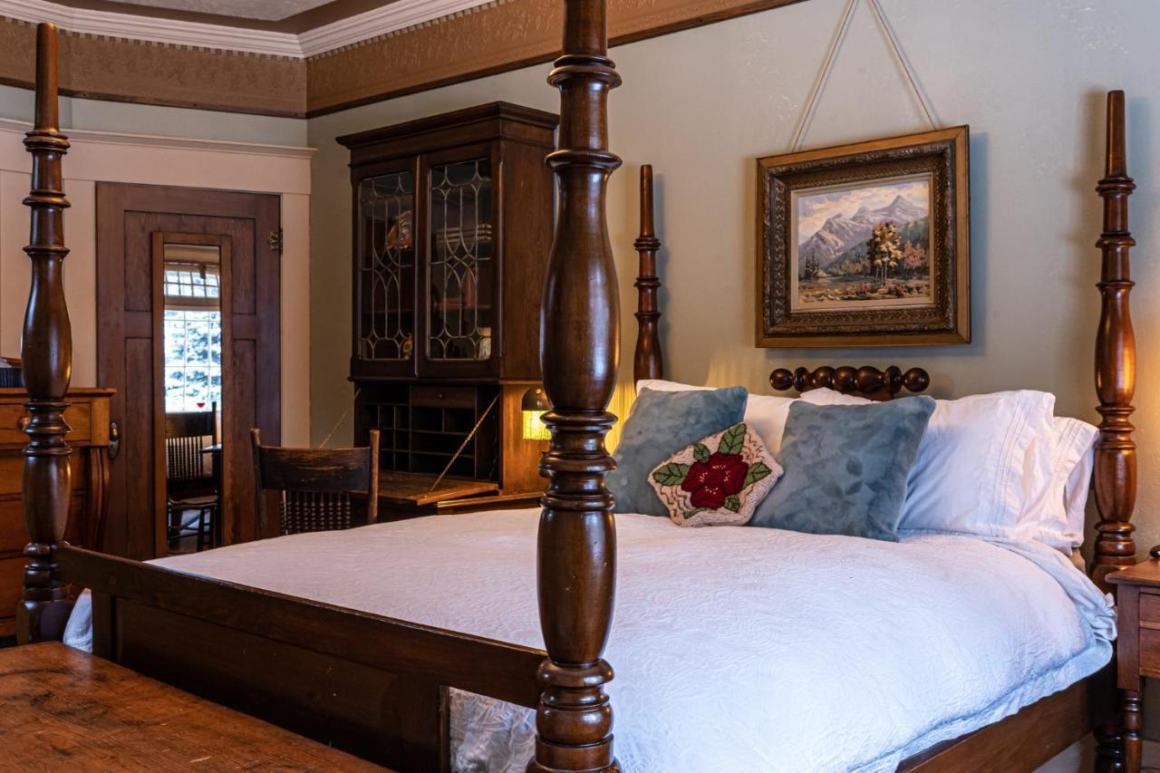 Bed and Breakfast The Craftsman House Bragg Creek Exteriér fotografie