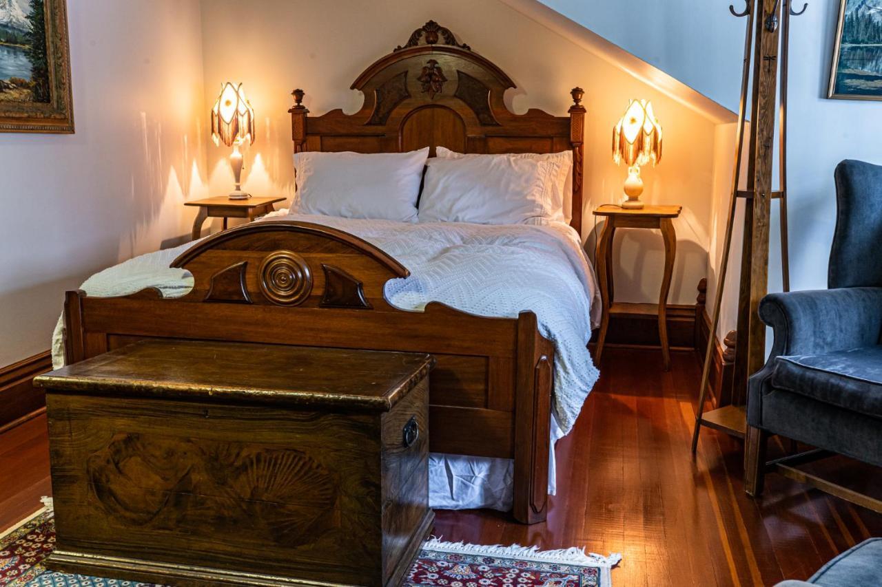 Bed and Breakfast The Craftsman House Bragg Creek Exteriér fotografie